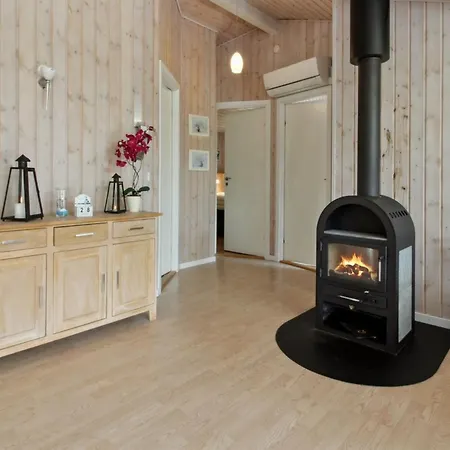 Kiowa - 4km From The Sea By Interhome *